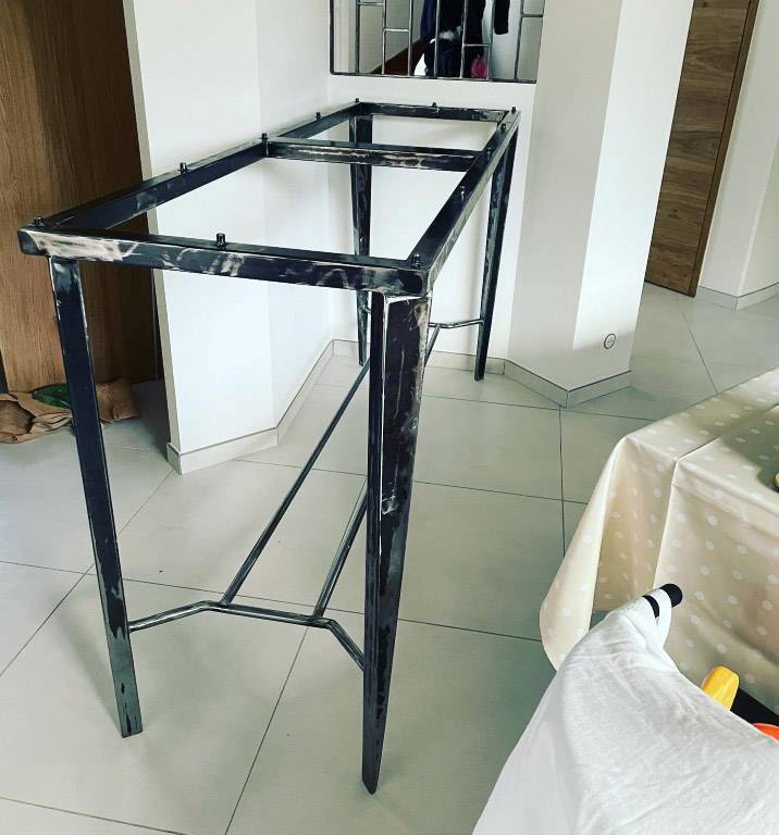 R.F FER -  ferronnerie d'art- mobilier-table